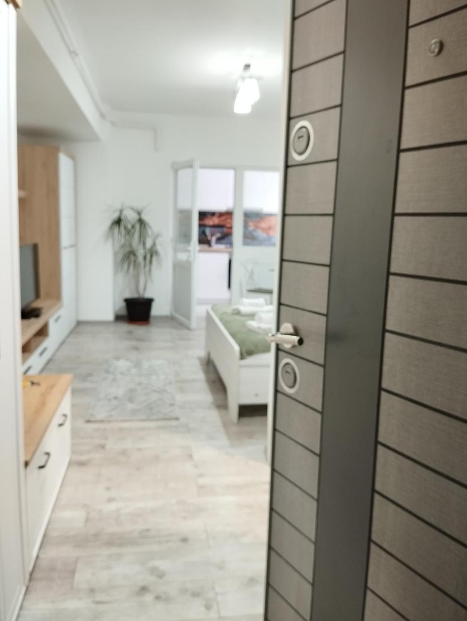 Amber Studio Craiova Kültér fotó